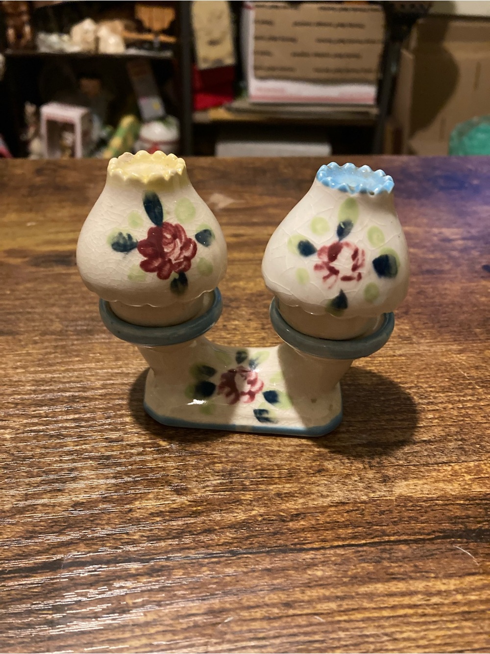 Vintage salt & pepper shakers by Foreign - Picture 1 of 9